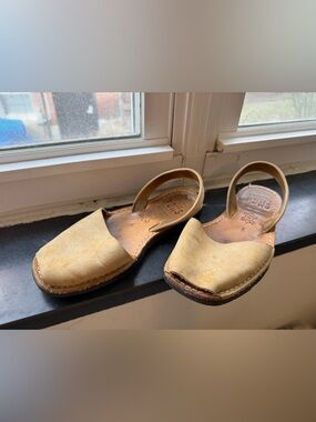 Pons Avarca Slingback Sandals in yellow